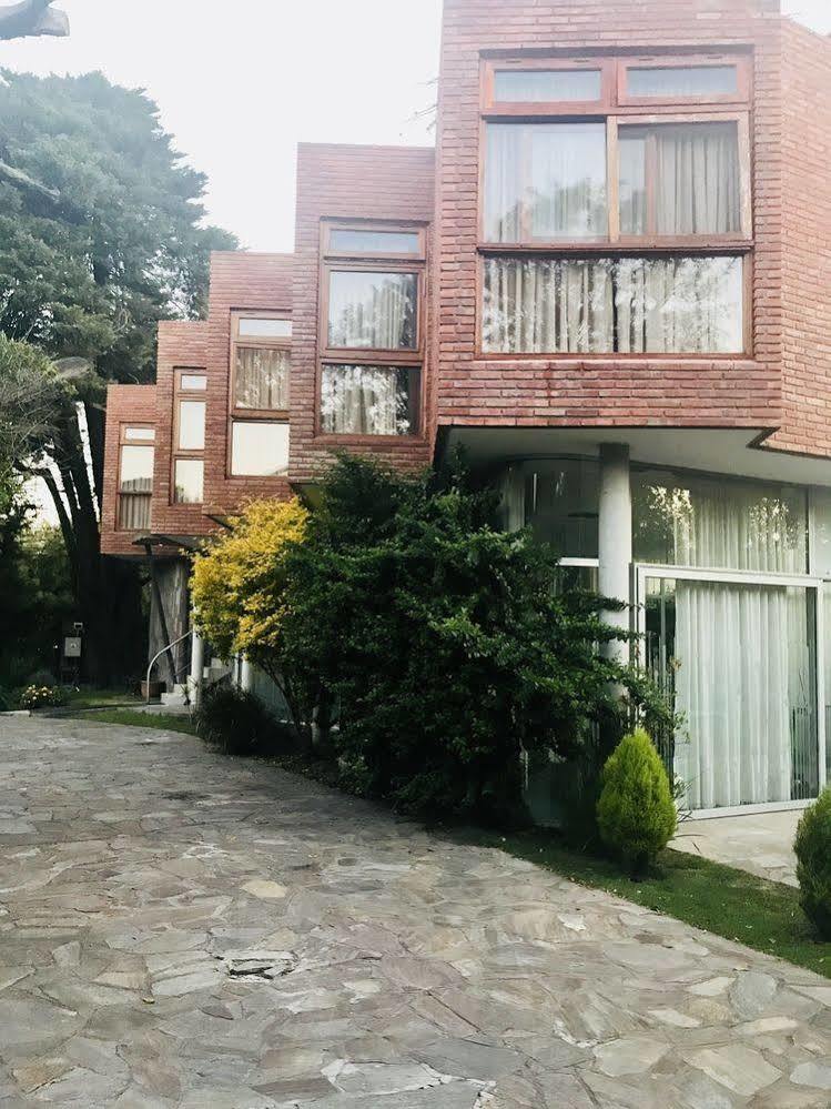 Hotel Aeropuerto Ezeiza Casa De Mr مونتي غراندي المظهر الخارجي الصورة